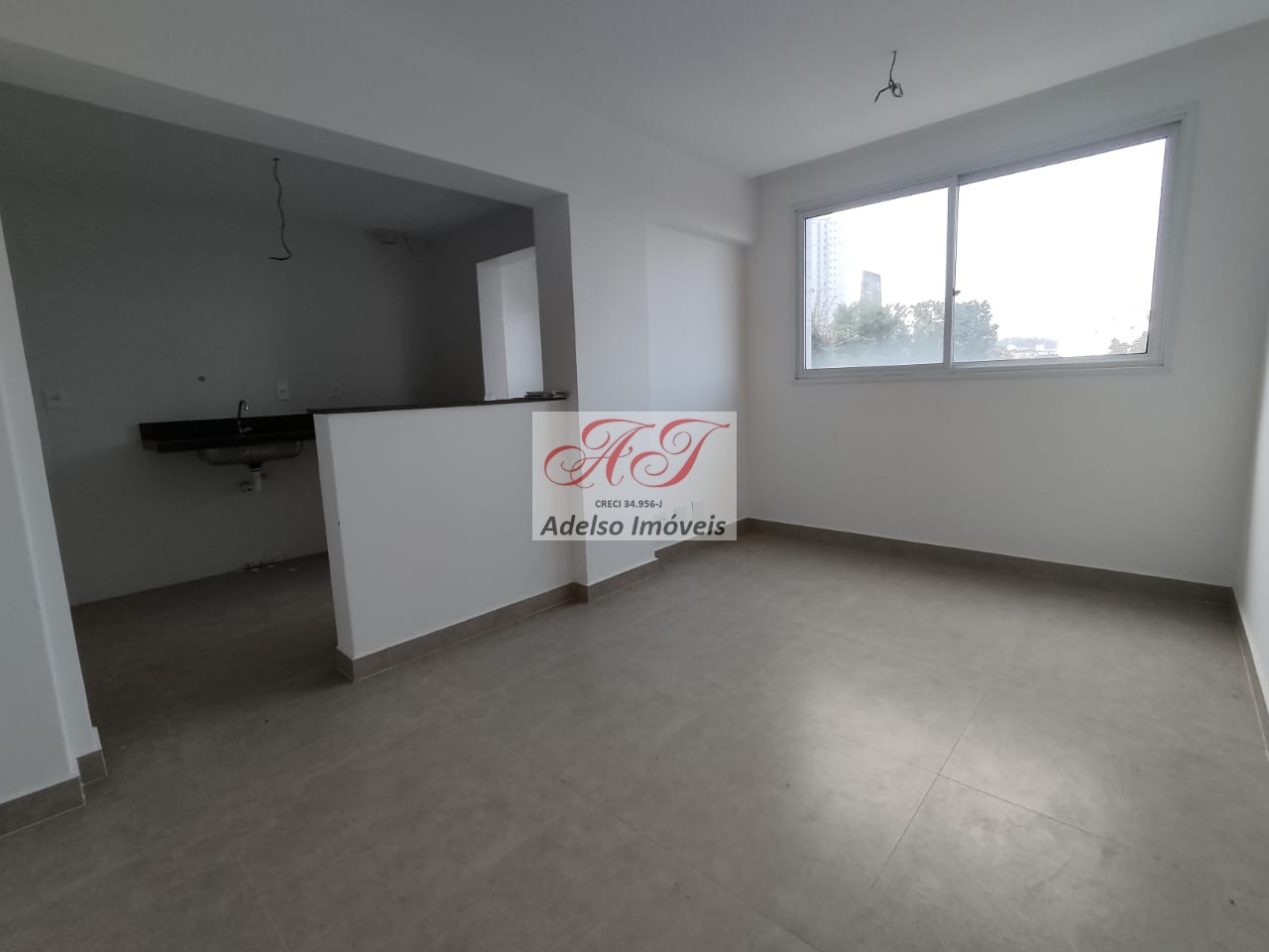 Apartamento à venda com 1 quarto, 42m² - Foto 1