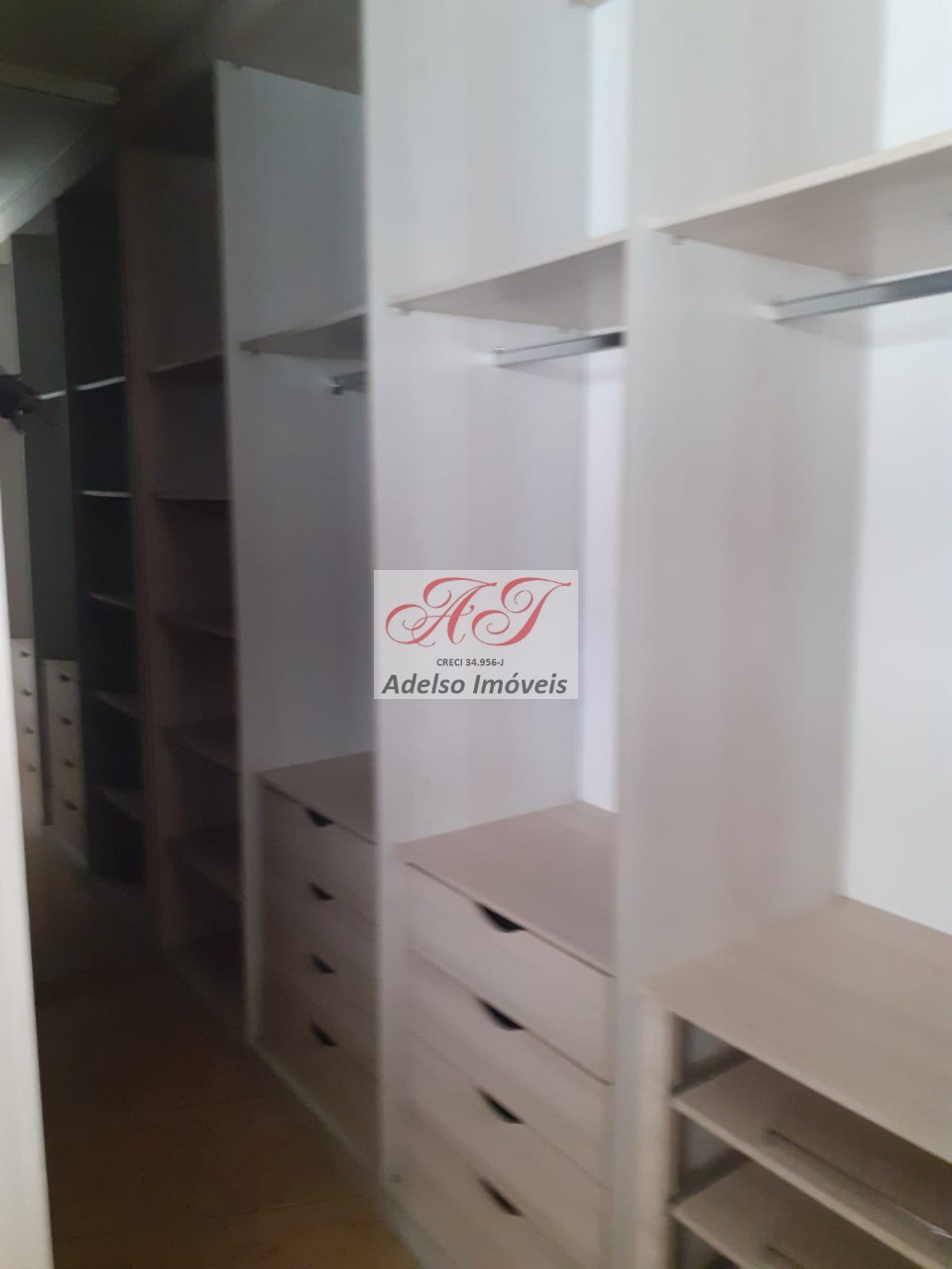 Apartamento à venda com 1 quarto, 45m² - Foto 28