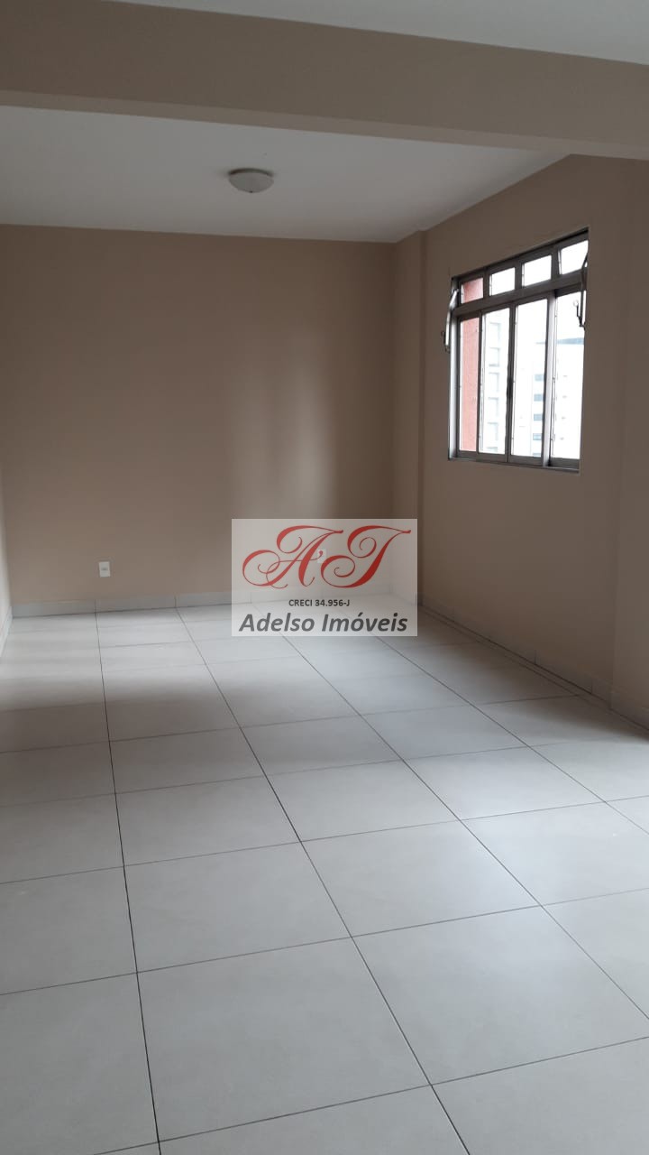 Apartamento para alugar com 3 quartos, 180m² - Foto 3