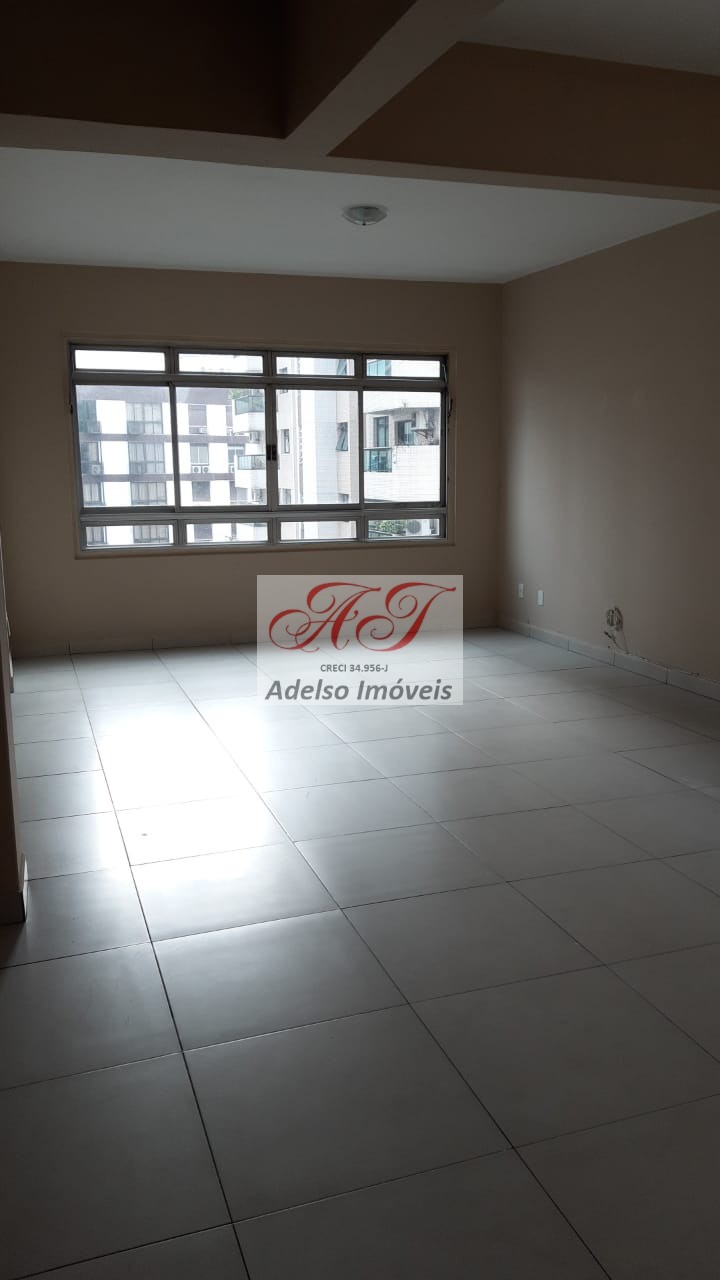 Apartamento para alugar com 3 quartos, 180m² - Foto 1