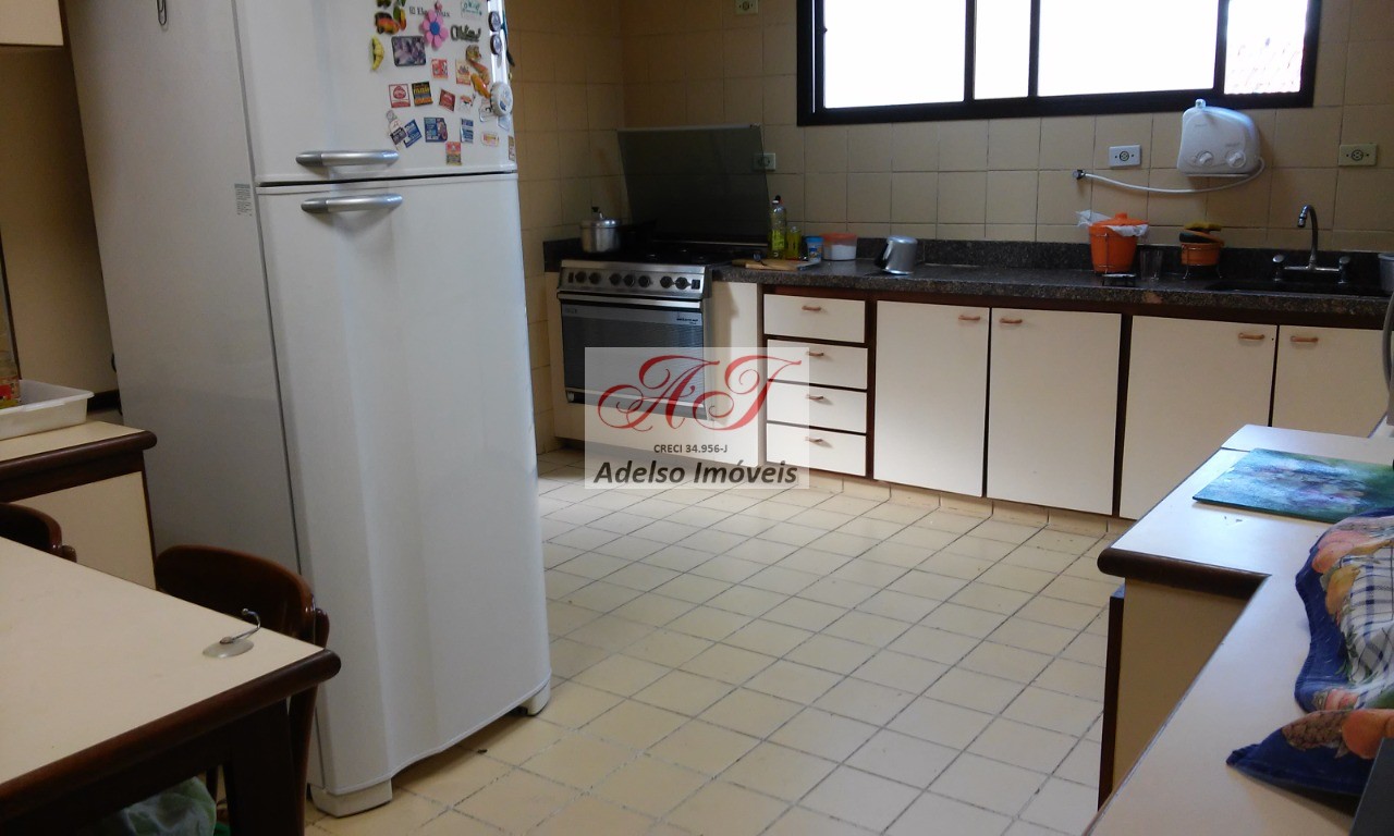 Apartamento à venda com 3 quartos, 147m² - Foto 3