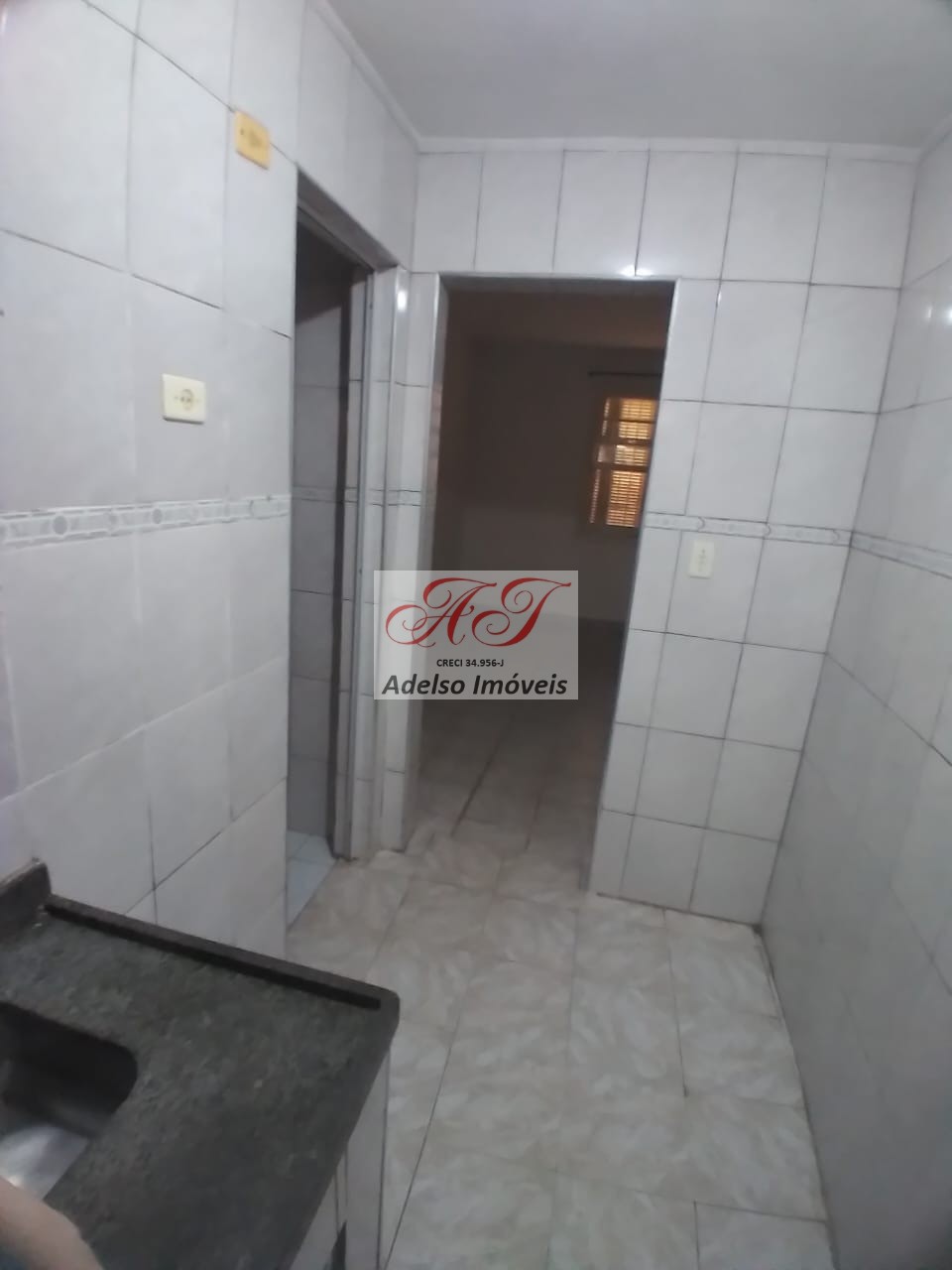 Apartamento à venda com 1 quarto, 27m² - Foto 2