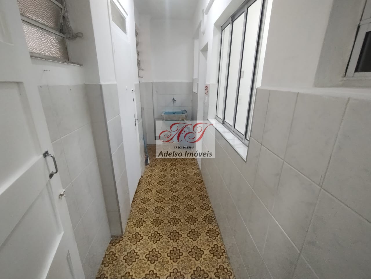 Apartamento para alugar com 2 quartos, 70m² - Foto 17