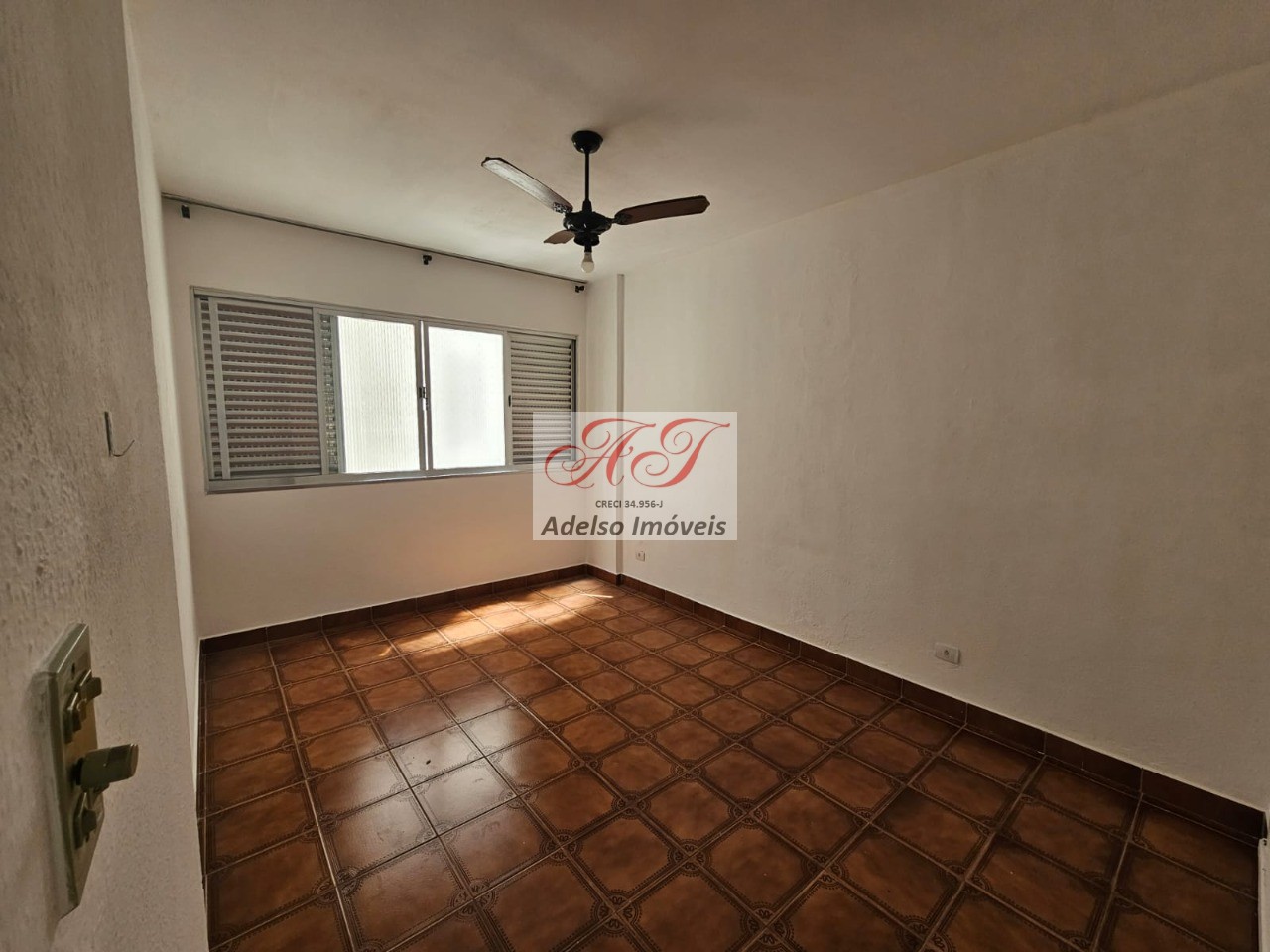 Apartamento à venda com 1 quarto, 50m² - Foto 3