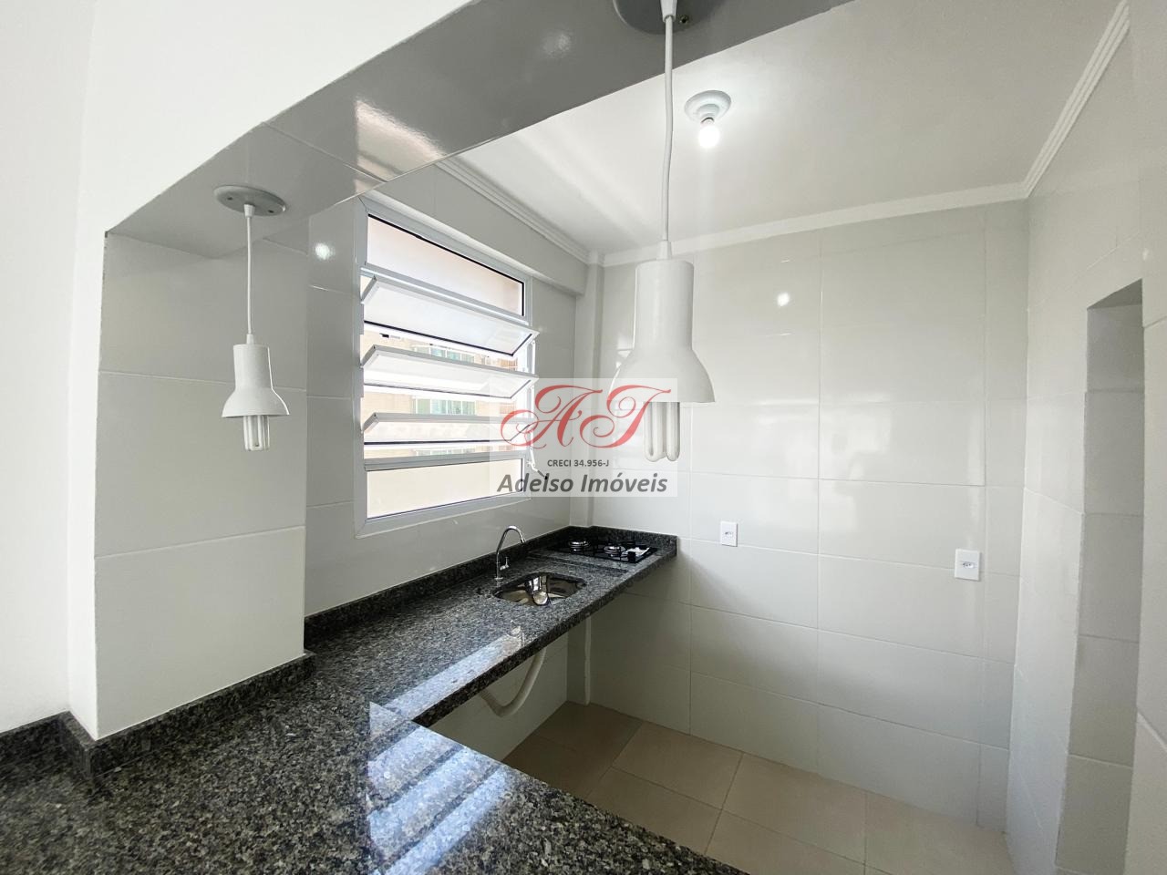 Apartamento à venda com 1 quarto, 50m² - Foto 9