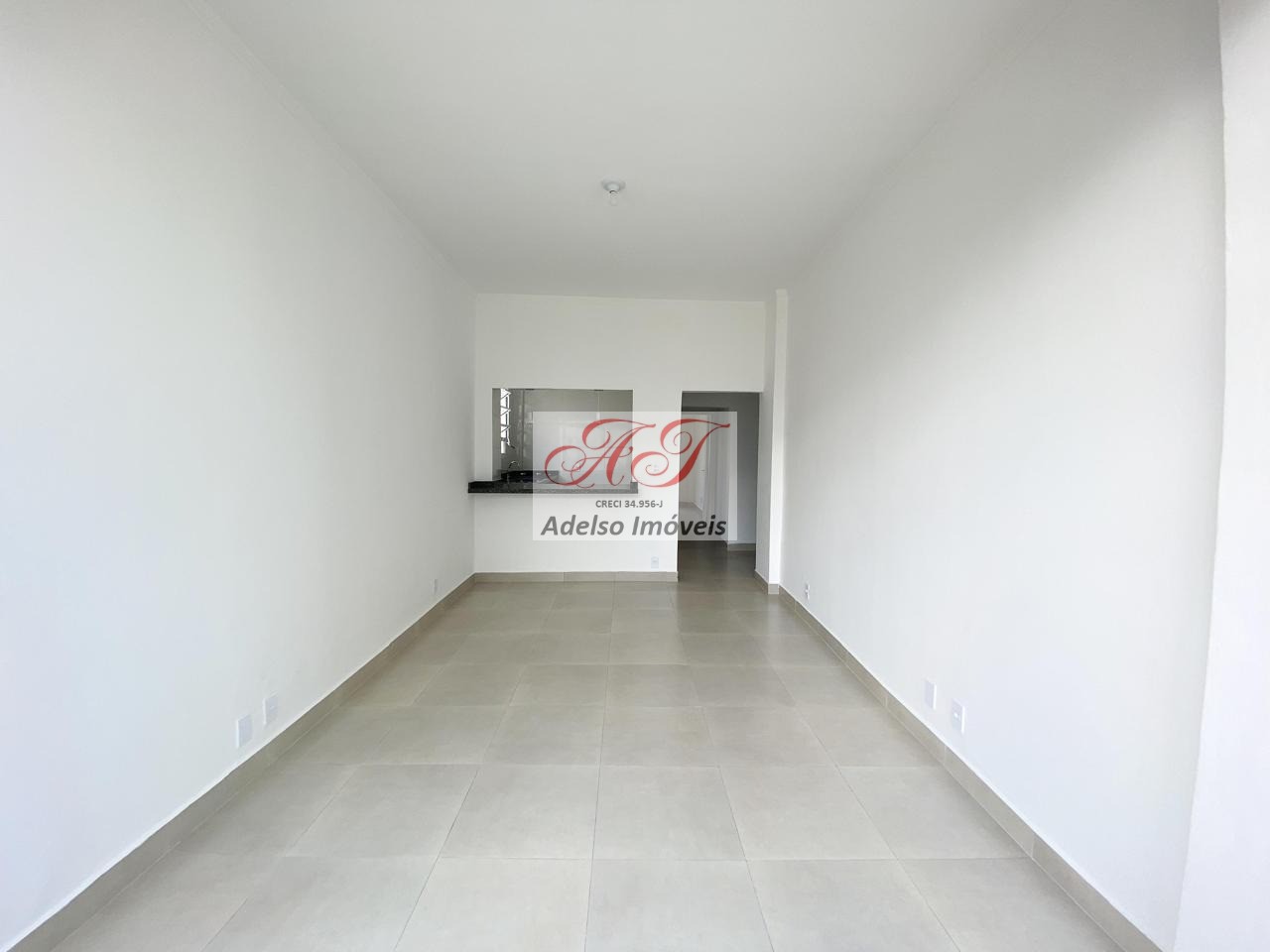 Apartamento à venda com 1 quarto, 50m² - Foto 2