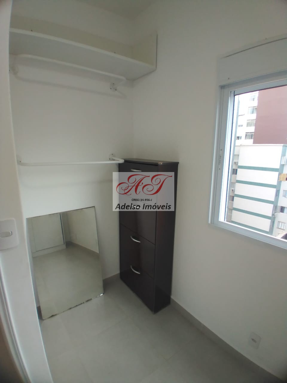 Apartamento à venda com 1 quarto, 35m² - Foto 10