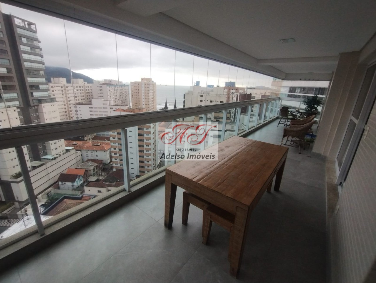 Apartamento, 3 quartos, 220 m² - Foto 2