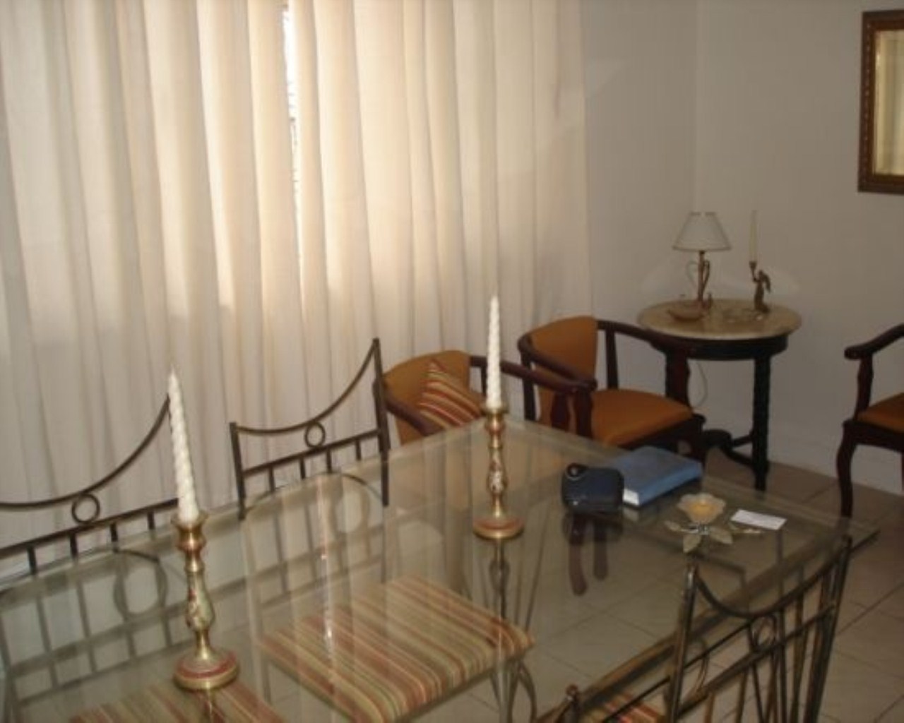 Apartamento à venda com 2 quartos, 70m² - Foto 2