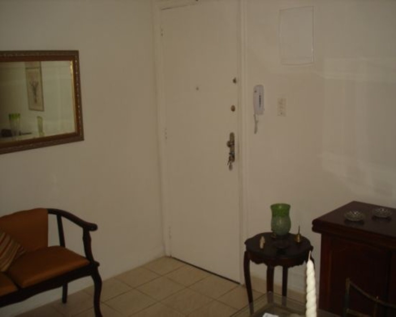 Apartamento à venda com 2 quartos, 70m² - Foto 3