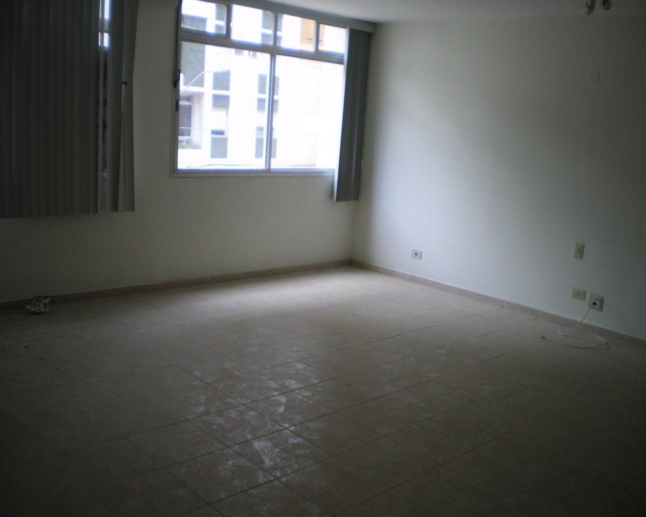 Apartamento à venda com 3 quartos, 136m² - Foto 2