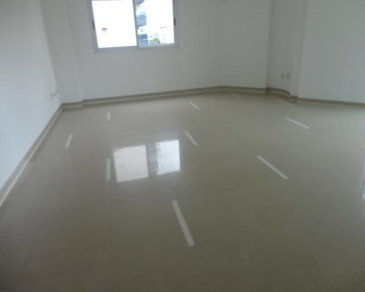 Apartamento à venda com 3 quartos, 150m² - Foto 2