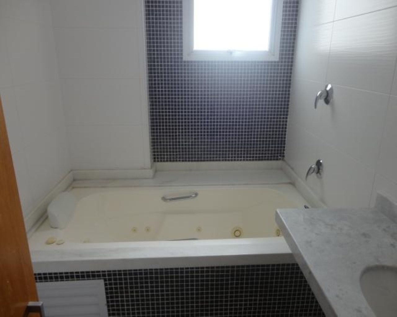 Apartamento à venda com 3 quartos, 150m² - Foto 25