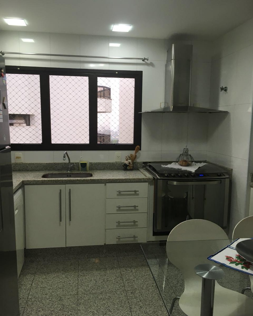 Apartamento à venda com 4 quartos, 190m² - Foto 14