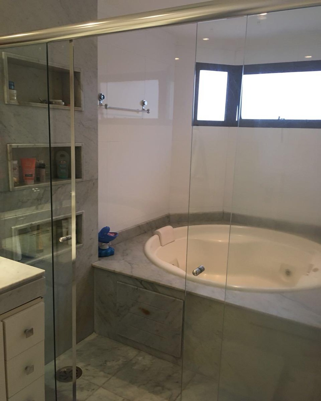 Apartamento à venda com 4 quartos, 190m² - Foto 34