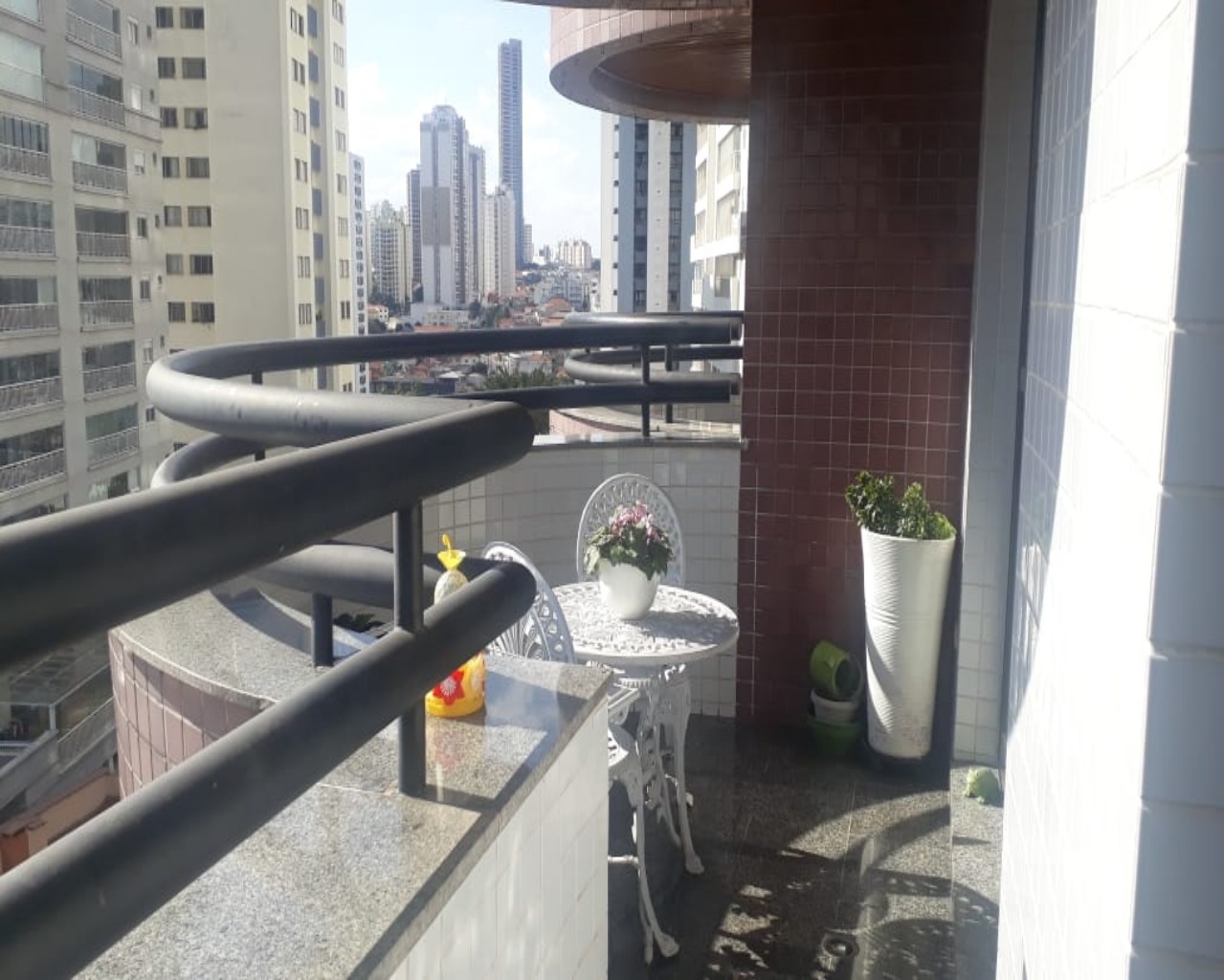 Apartamento à venda com 3 quartos, 105m² - Foto 6