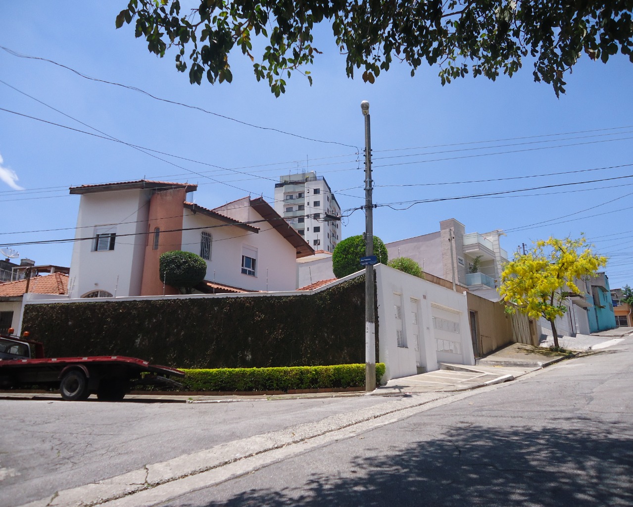 Sobrado à venda com 3 quartos, 170m² - Foto 2