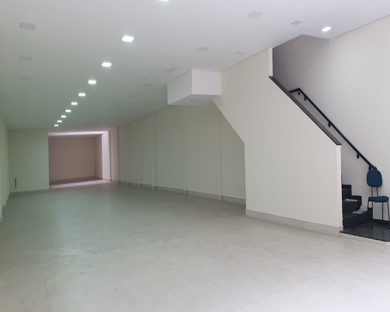 Prédio Inteiro para alugar, 980m² - Foto 3