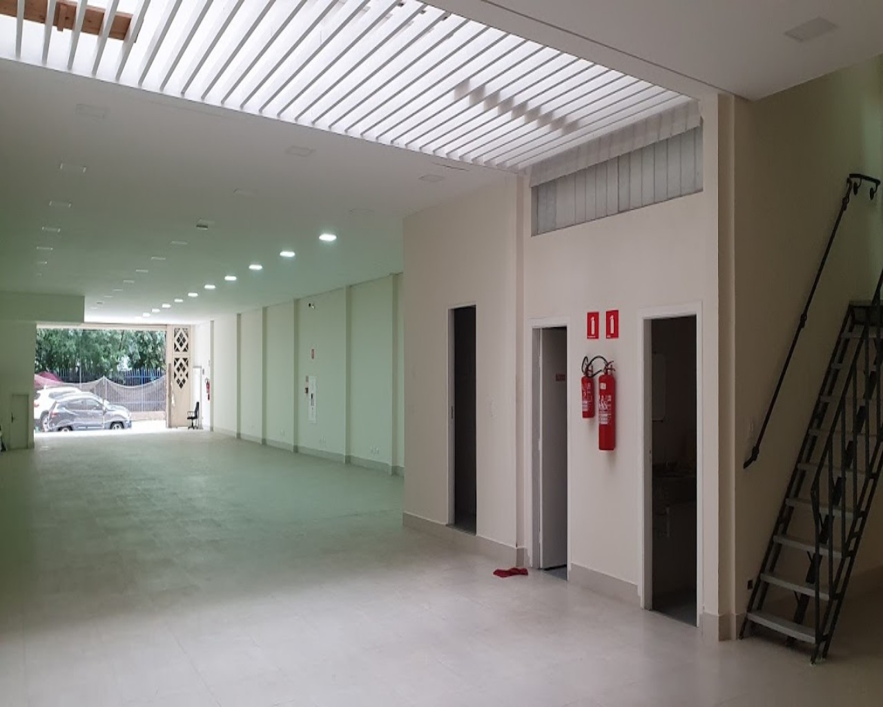 Prédio Inteiro para alugar, 980m² - Foto 4