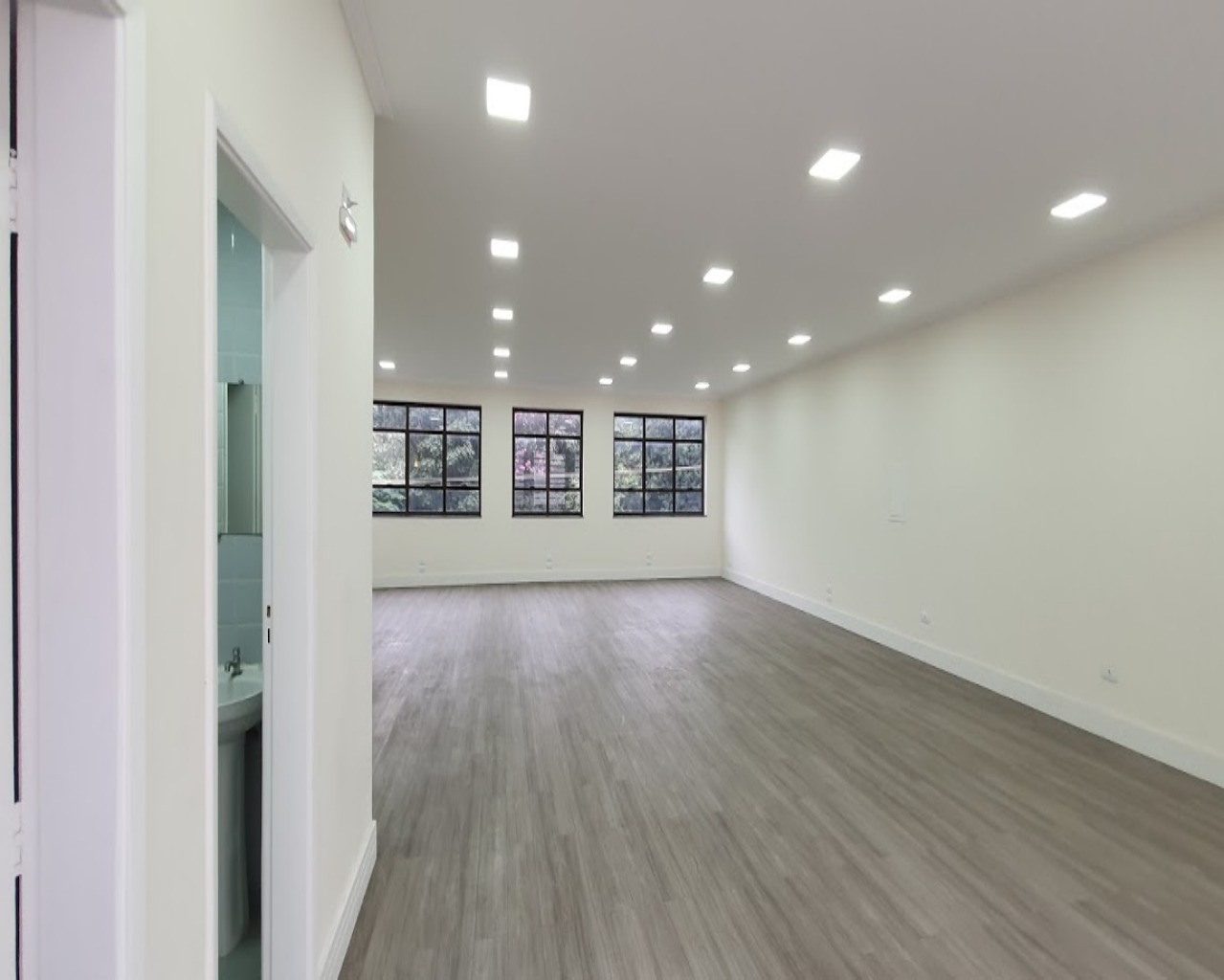 Prédio Inteiro para alugar, 980m² - Foto 26