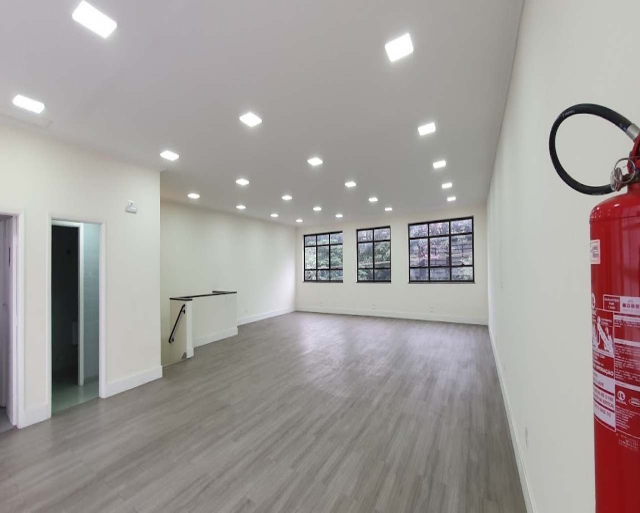 Prédio Inteiro para alugar, 980m² - Foto 27