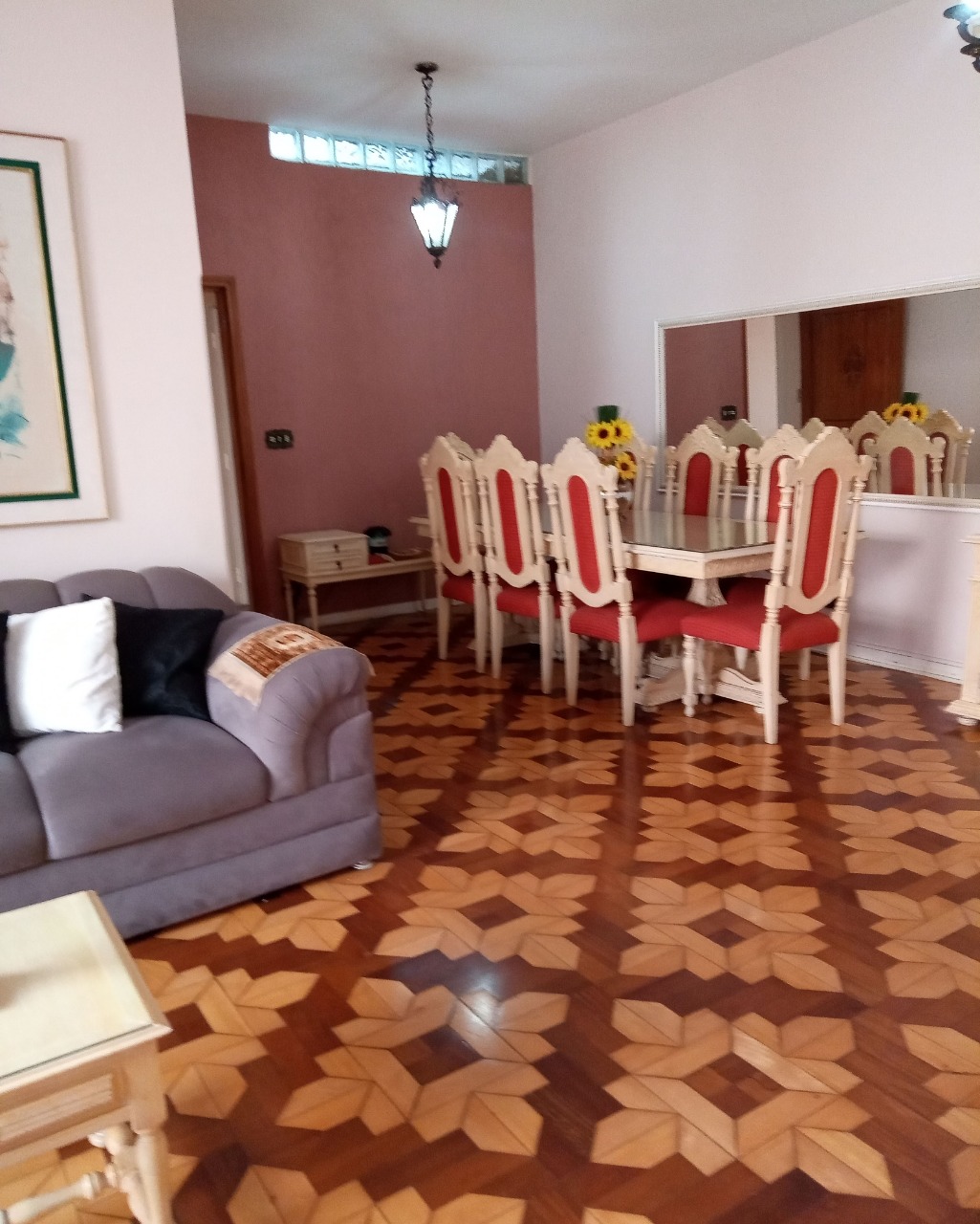 Casa à venda e aluguel com 3 quartos, 270m² - Foto 3