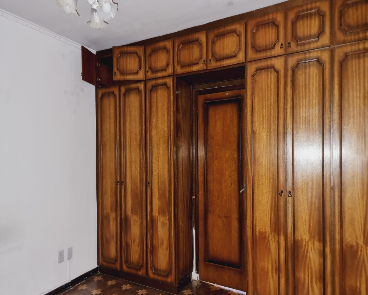 Sobrado à venda com 4 quartos, 340m² - Foto 31