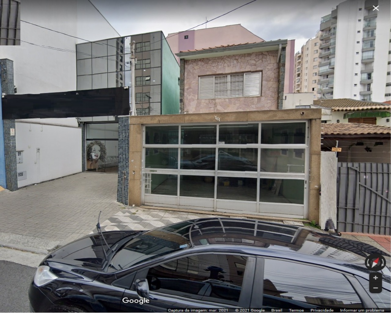 Casa Comercial à venda com 5 quartos, 210m² - Foto 2