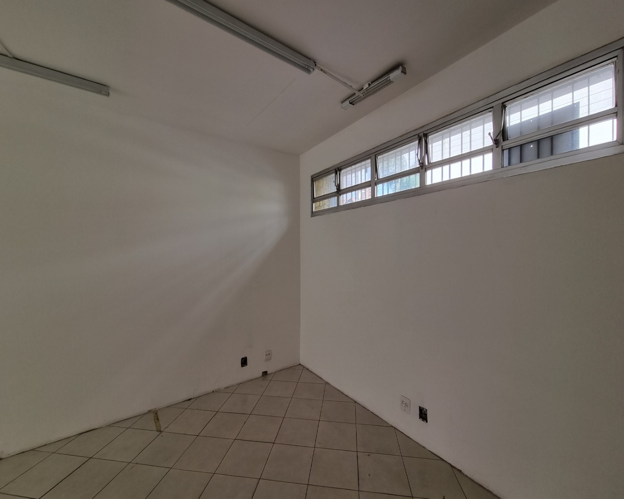 Prédio Inteiro para alugar, 233m² - Foto 10