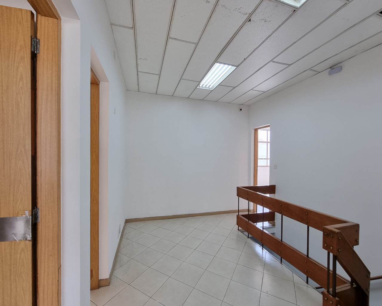 Prédio Inteiro para alugar, 233m² - Foto 3