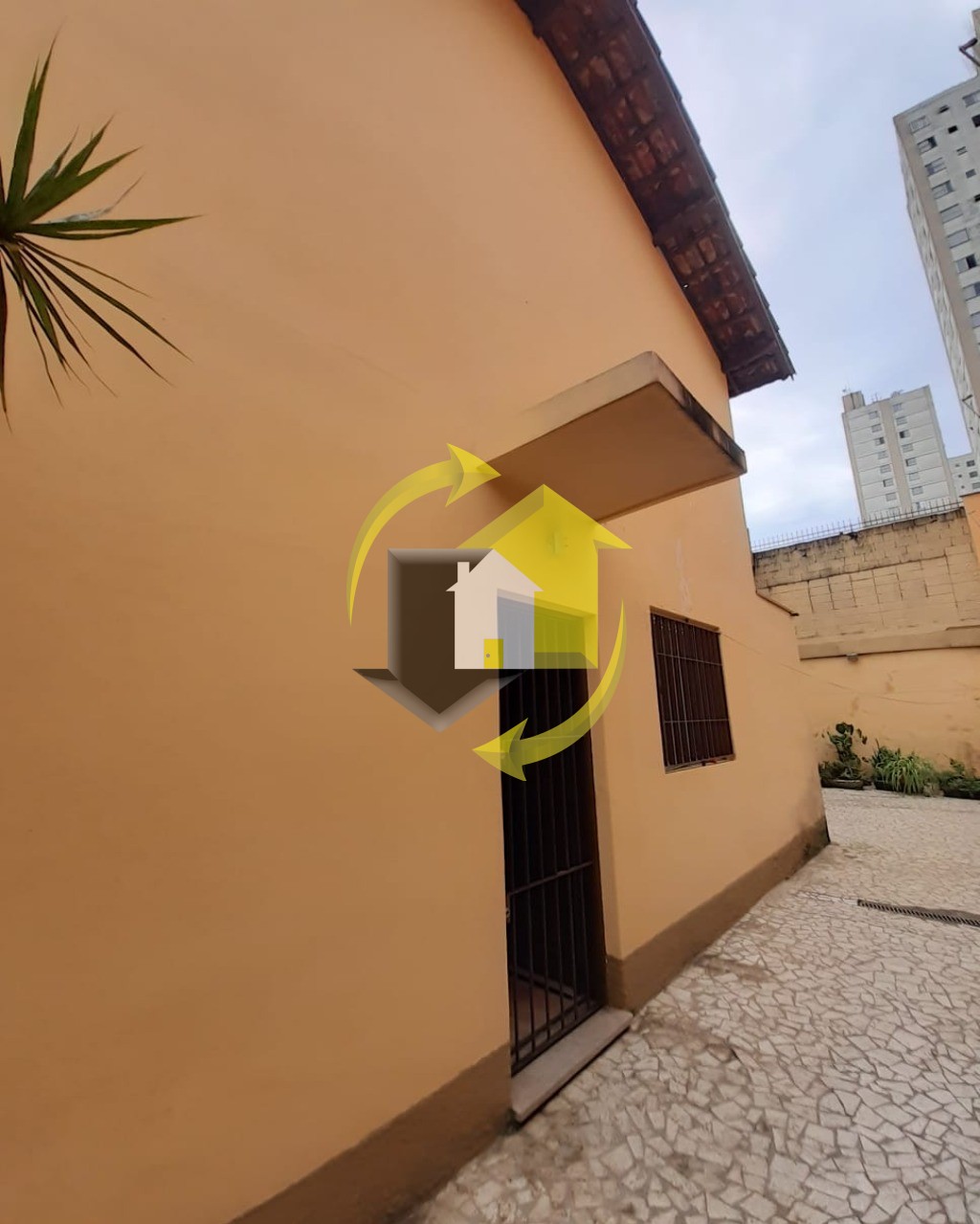 Sobrado à venda com 4 quartos, 210m² - Foto 4