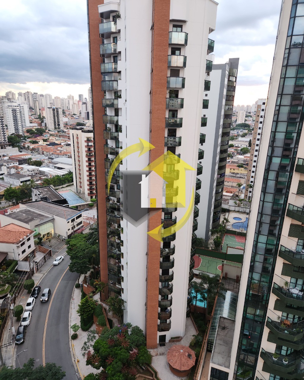 Apartamento à venda com 3 quartos, 140m² - Foto 29