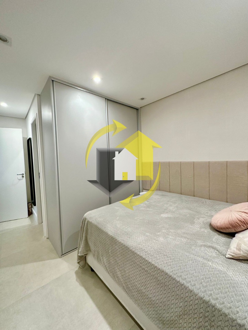 Apartamento à venda com 2 quartos, 73m² - Foto 9