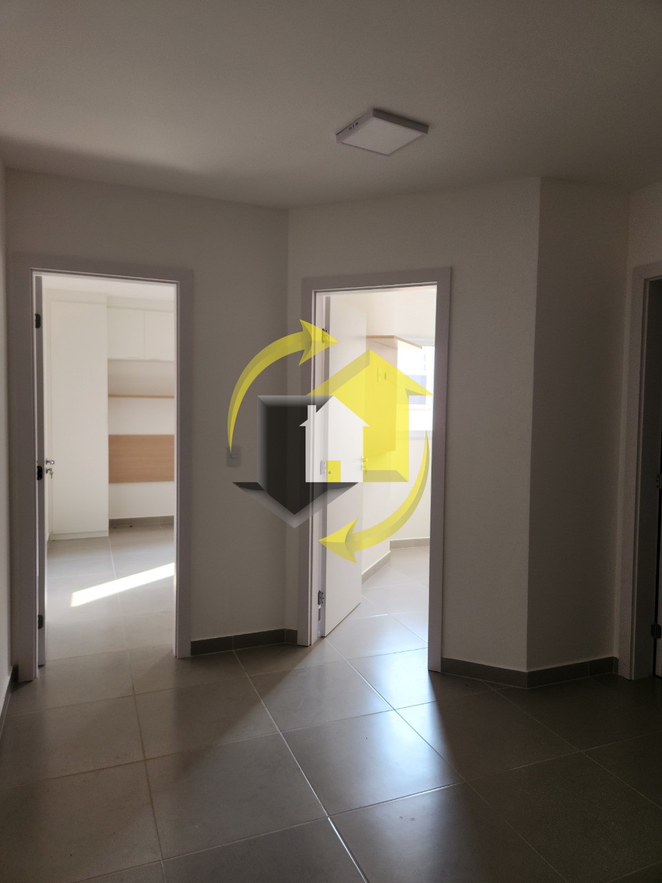 Apartamento à venda com 2 quartos, 38m² - Foto 9