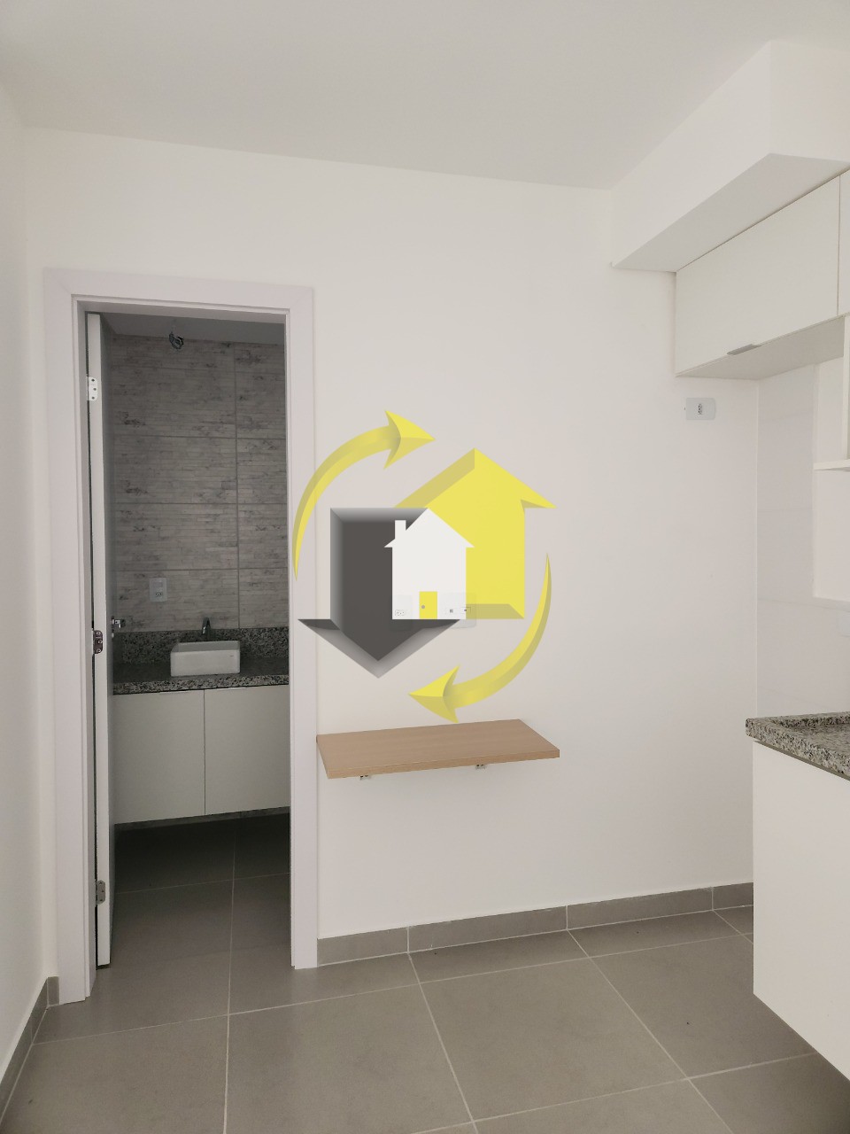 Apartamento à venda com 2 quartos, 38m² - Foto 11