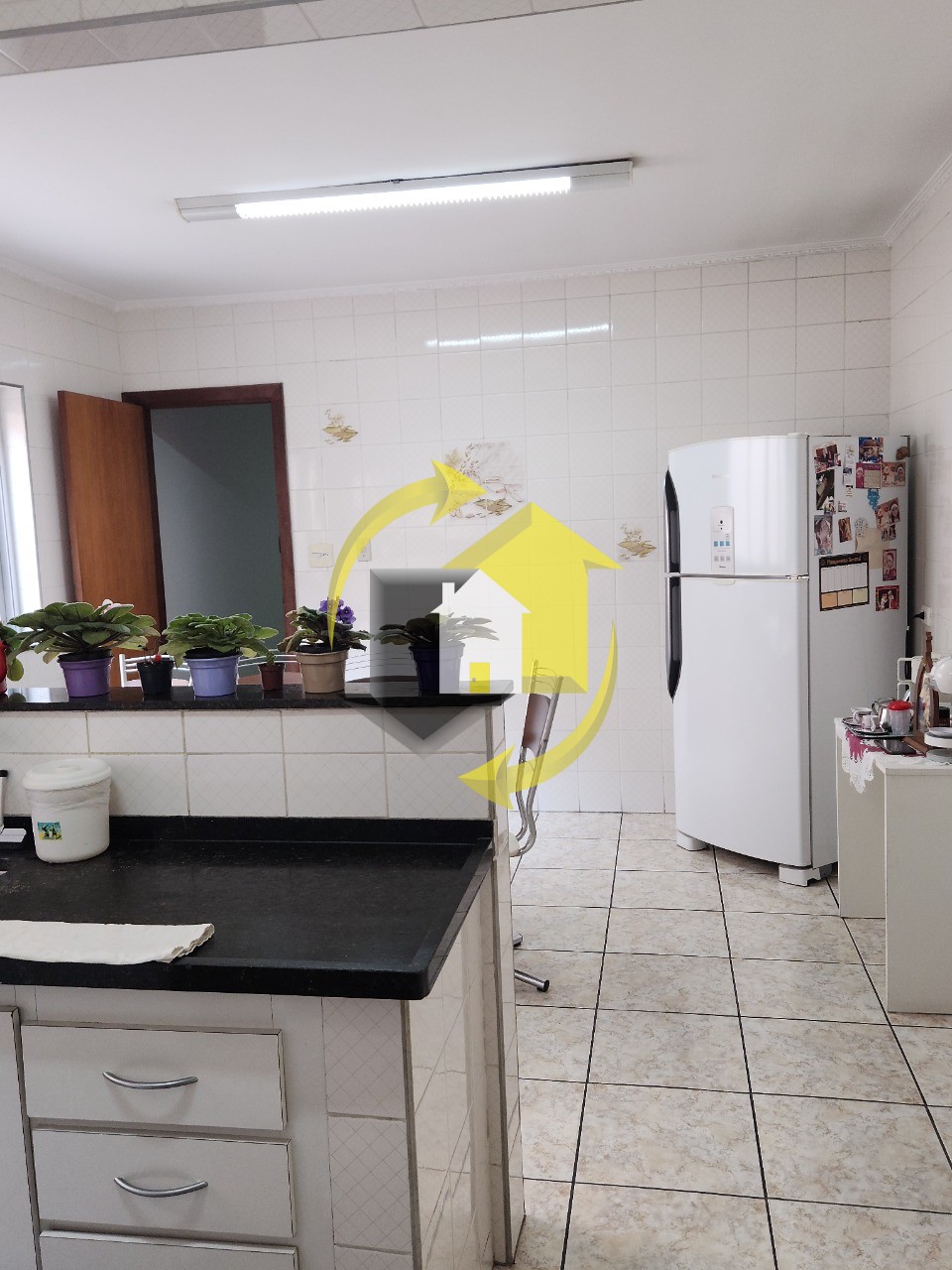 Sobrado à venda com 3 quartos, 300m² - Foto 8