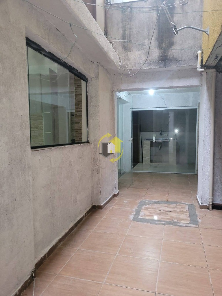 Sobrado à venda com 4 quartos, 300m² - Foto 46