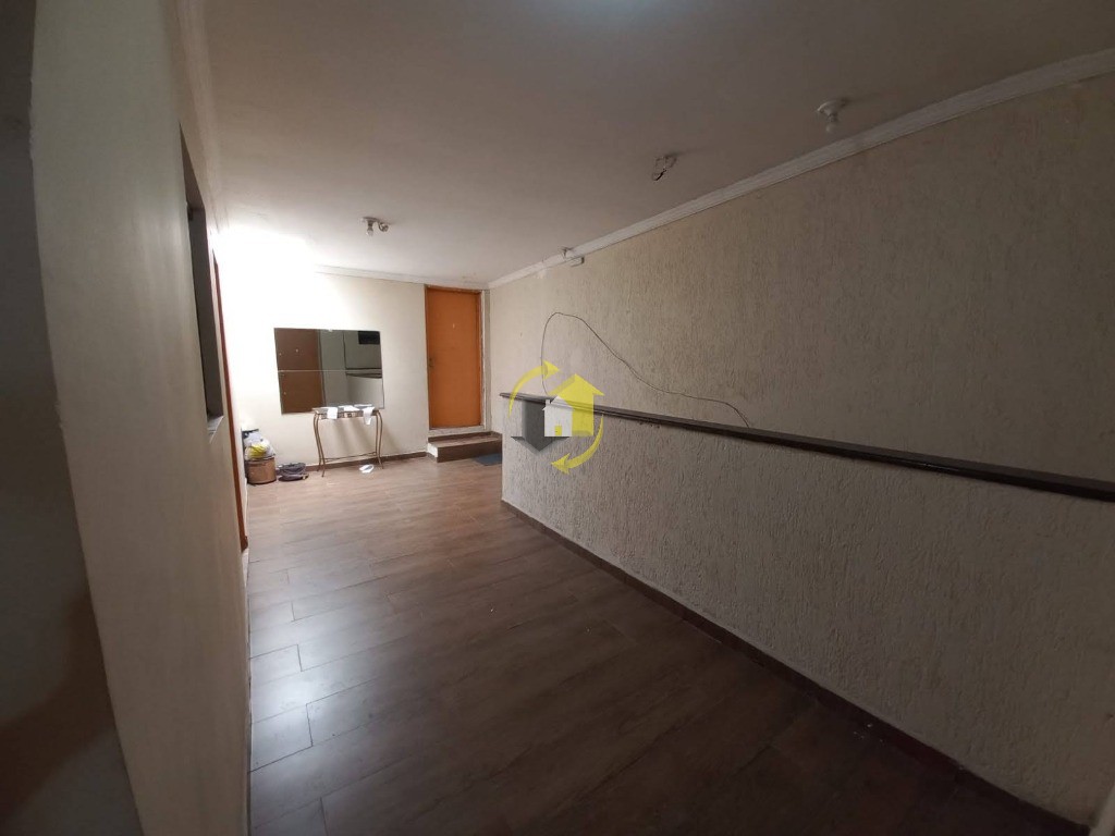 Sobrado à venda com 4 quartos, 300m² - Foto 2