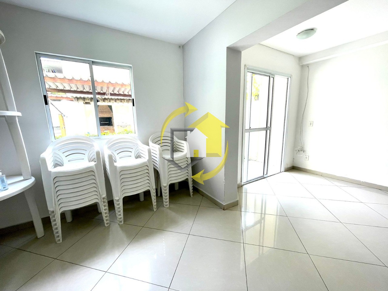 Apartamento à venda com 2 quartos, 55m² - Foto 21