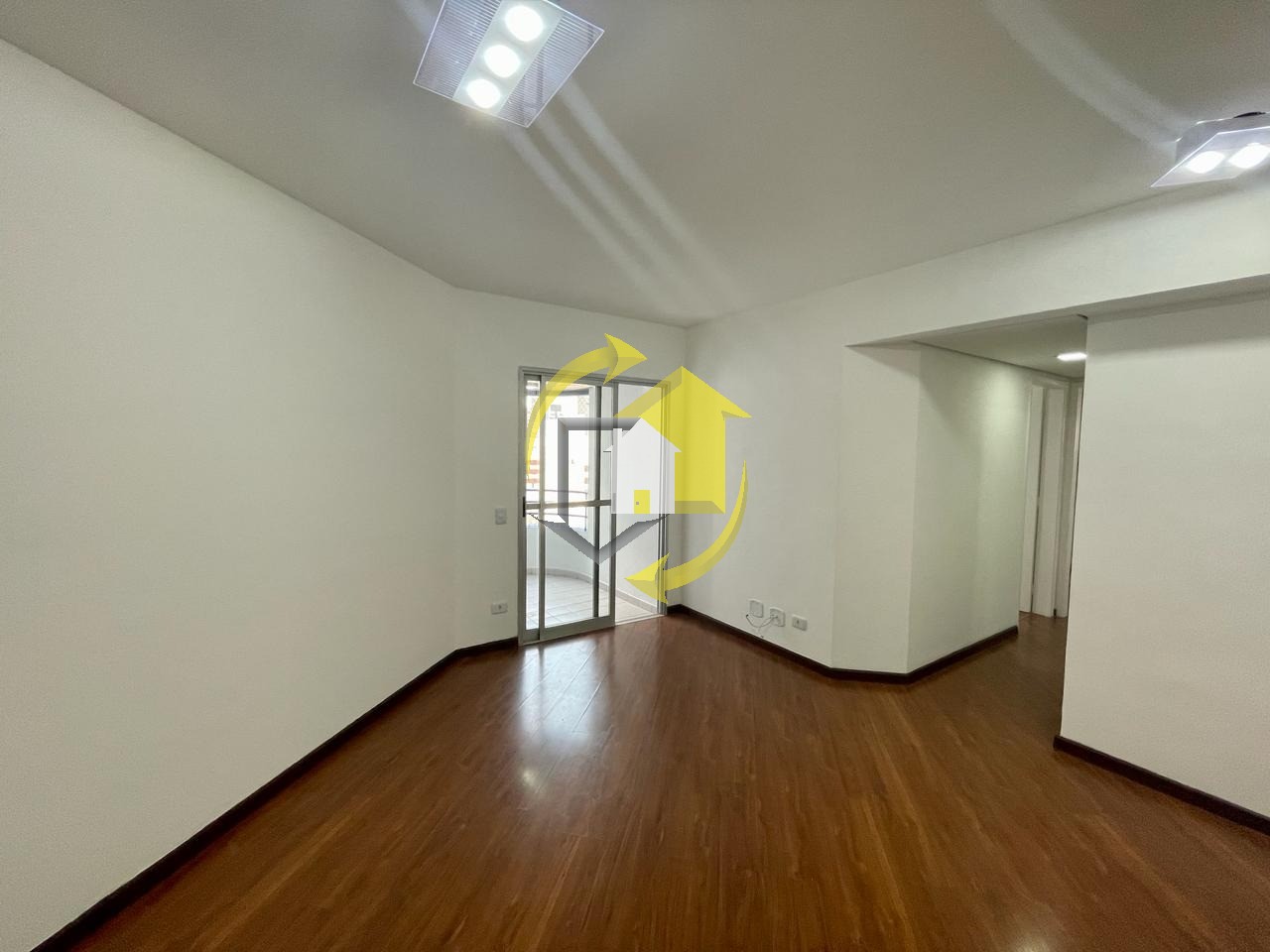 Apartamento para alugar com 2 quartos, 60m² - Foto 3