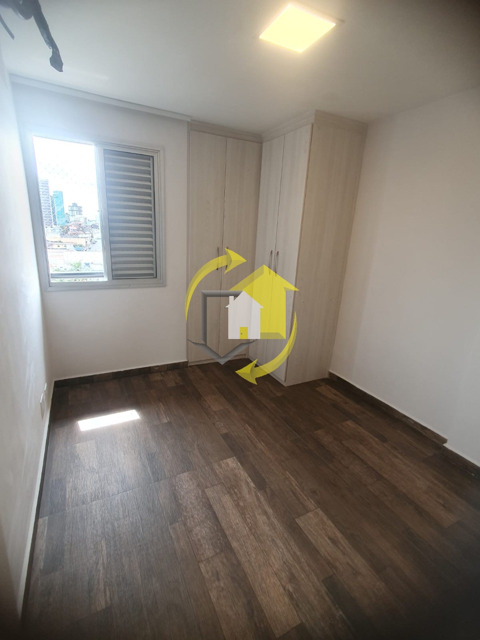 Apartamento à venda com 2 quartos, 65m² - Foto 10