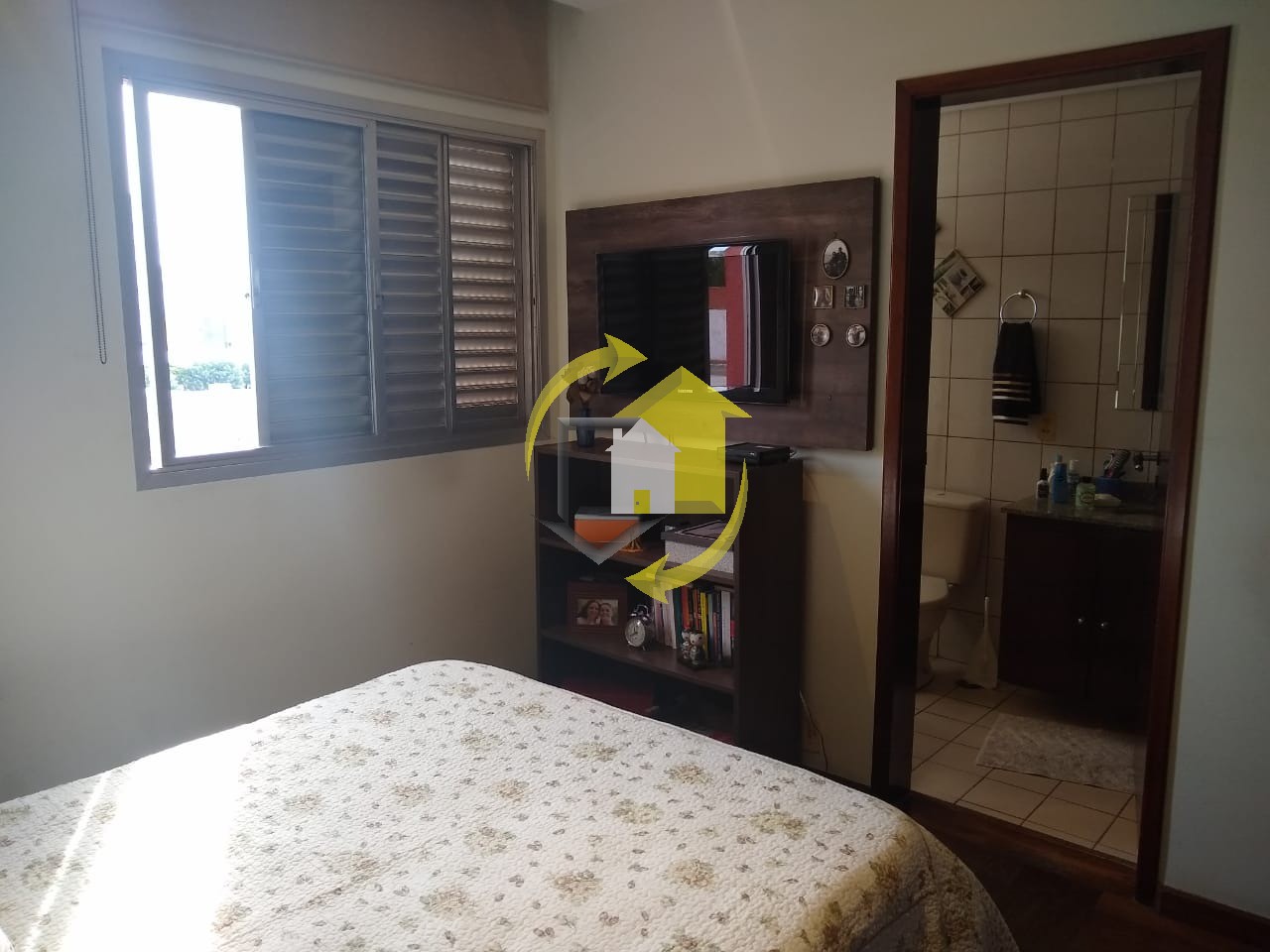 Apartamento à venda com 3 quartos, 107m² - Foto 5