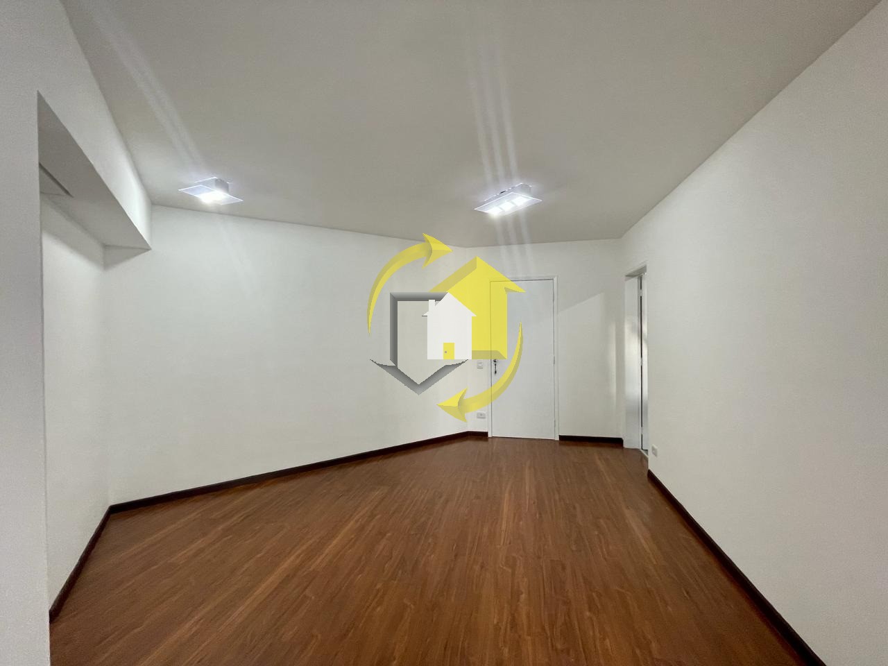 Apartamento para alugar com 2 quartos, 60m² - Foto 4