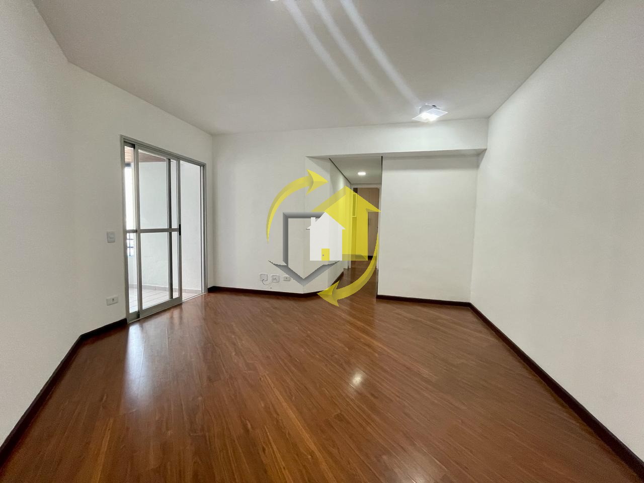 Apartamento para alugar com 2 quartos, 60m² - Foto 1