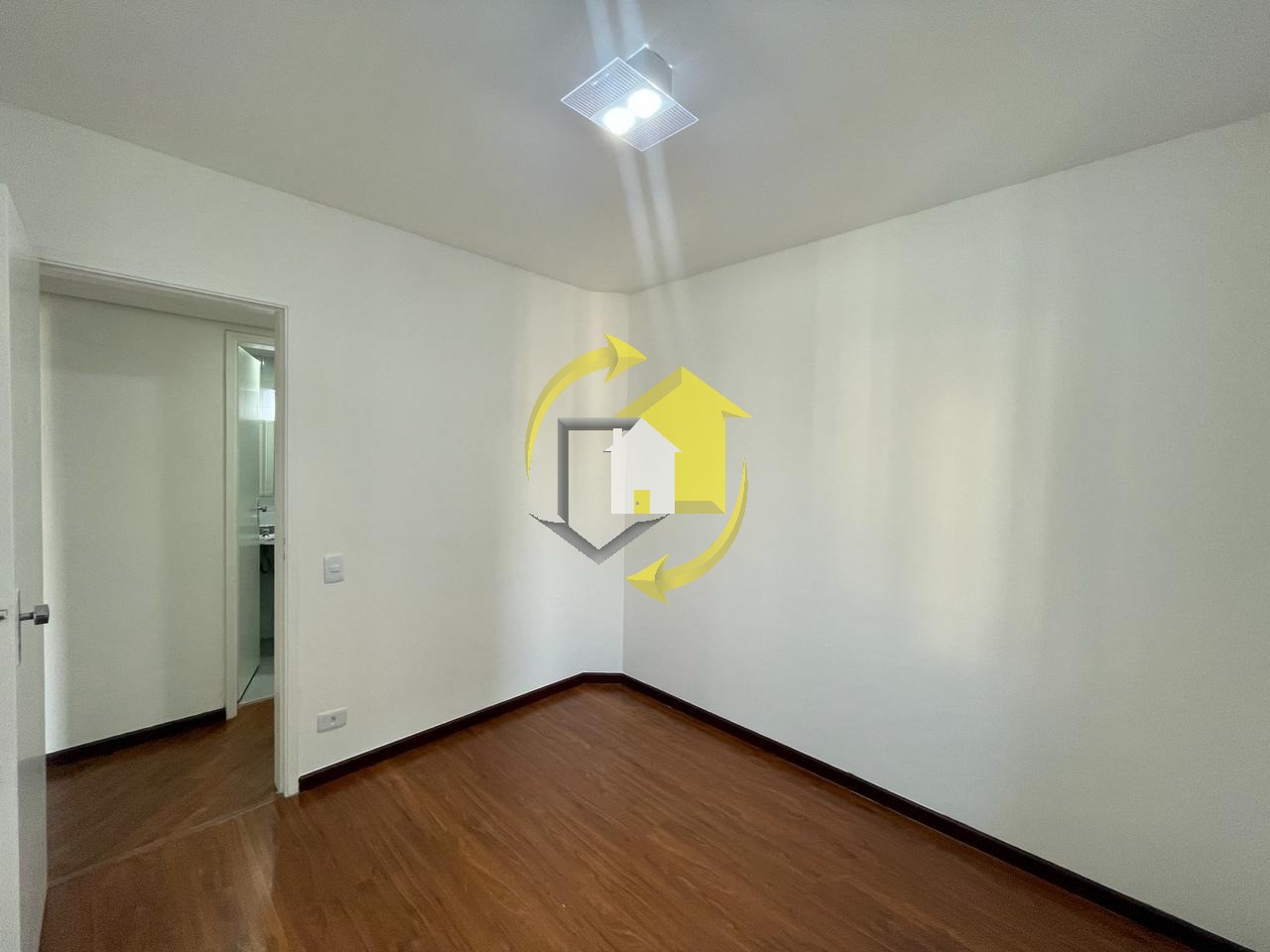 Apartamento para alugar com 2 quartos, 60m² - Foto 16