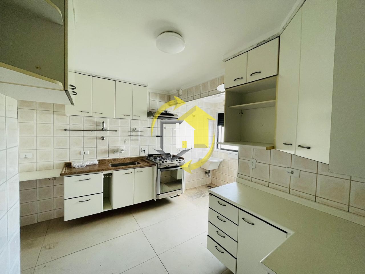 Apartamento para alugar com 3 quartos, 74m² - Foto 4