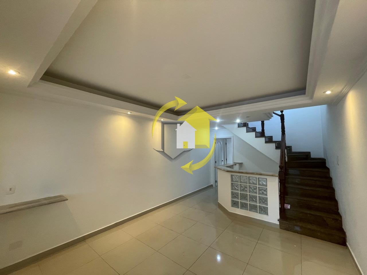 Casa Comercial para alugar com 2 quartos, 120m² - Foto 12