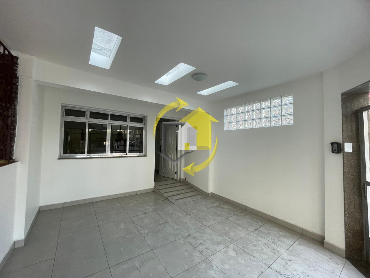 Casa Comercial para alugar com 2 quartos, 120m² - Foto 15