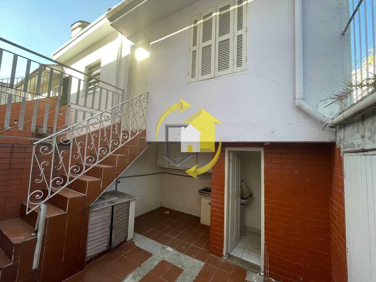 Casa Comercial para alugar com 2 quartos, 120m² - Foto 5