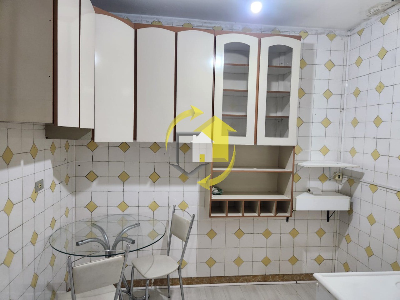 Apartamento para alugar com 2 quartos, 80m² - Foto 1